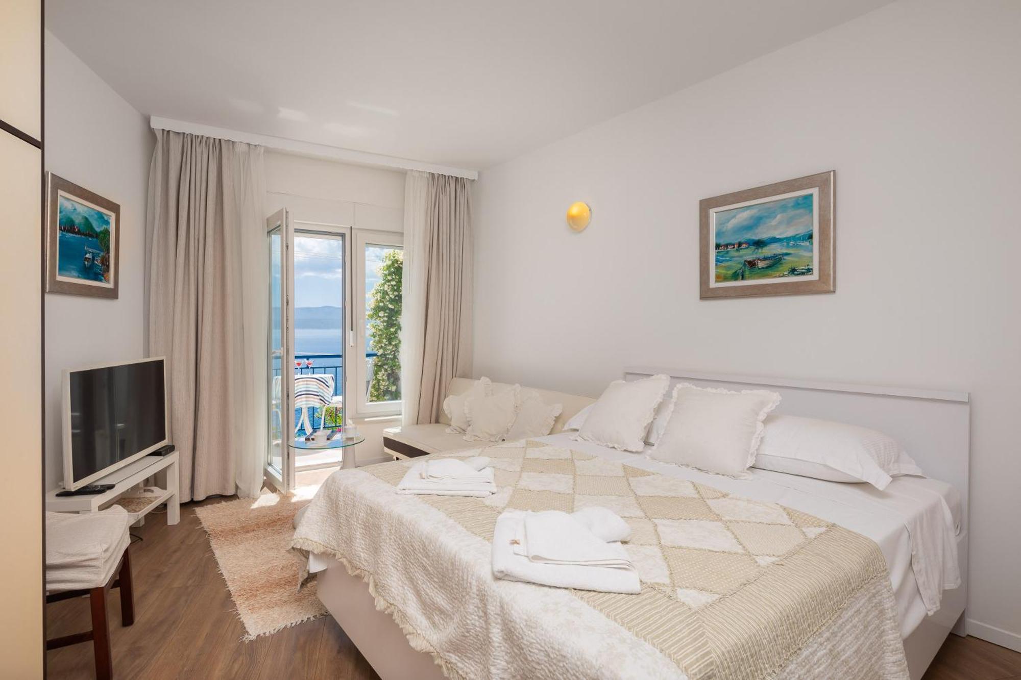 Caleta Seaview Suites II - Pool & Jacuzzi Локва-Рогозница Экстерьер фото