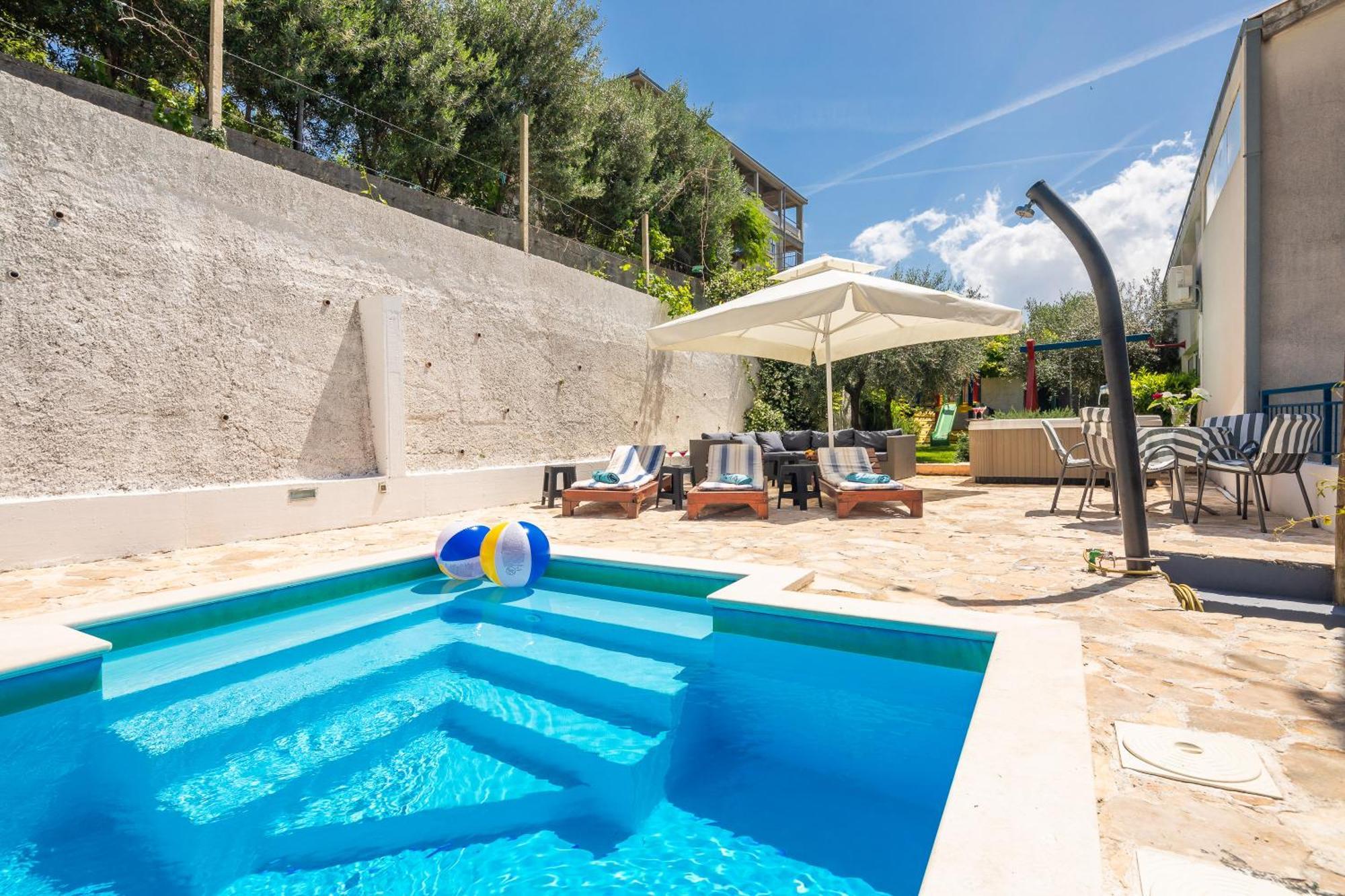 Caleta Seaview Suites II - Pool & Jacuzzi Локва-Рогозница Экстерьер фото